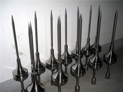 避雷針是怎麽避雷的？避雷針是避雷還是引雷？